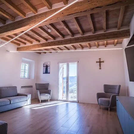 Casa Per Ferie Ca Monte - Di Albinea Сasa de vacaciones *